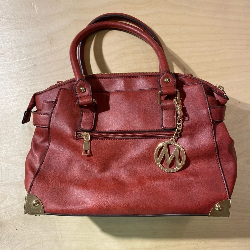 Mia M. Farrow Collection Elegant Red Handbag with Gold Accents (LD)